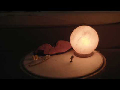 Himalaya saltlampe 2-3 kg med marmorfod Hvid